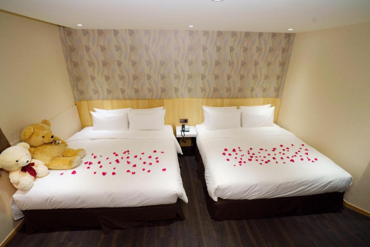Red Hotel Yuanlin Extérieur photo
